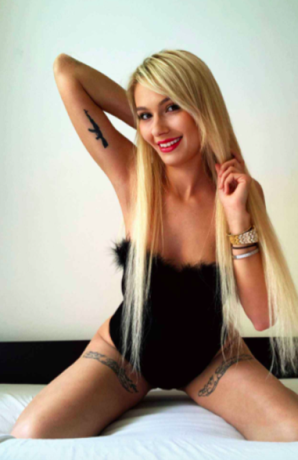 Blonde Model & Escort Anka