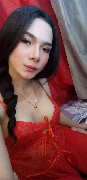  Hot Asian Transgender Camgirl 