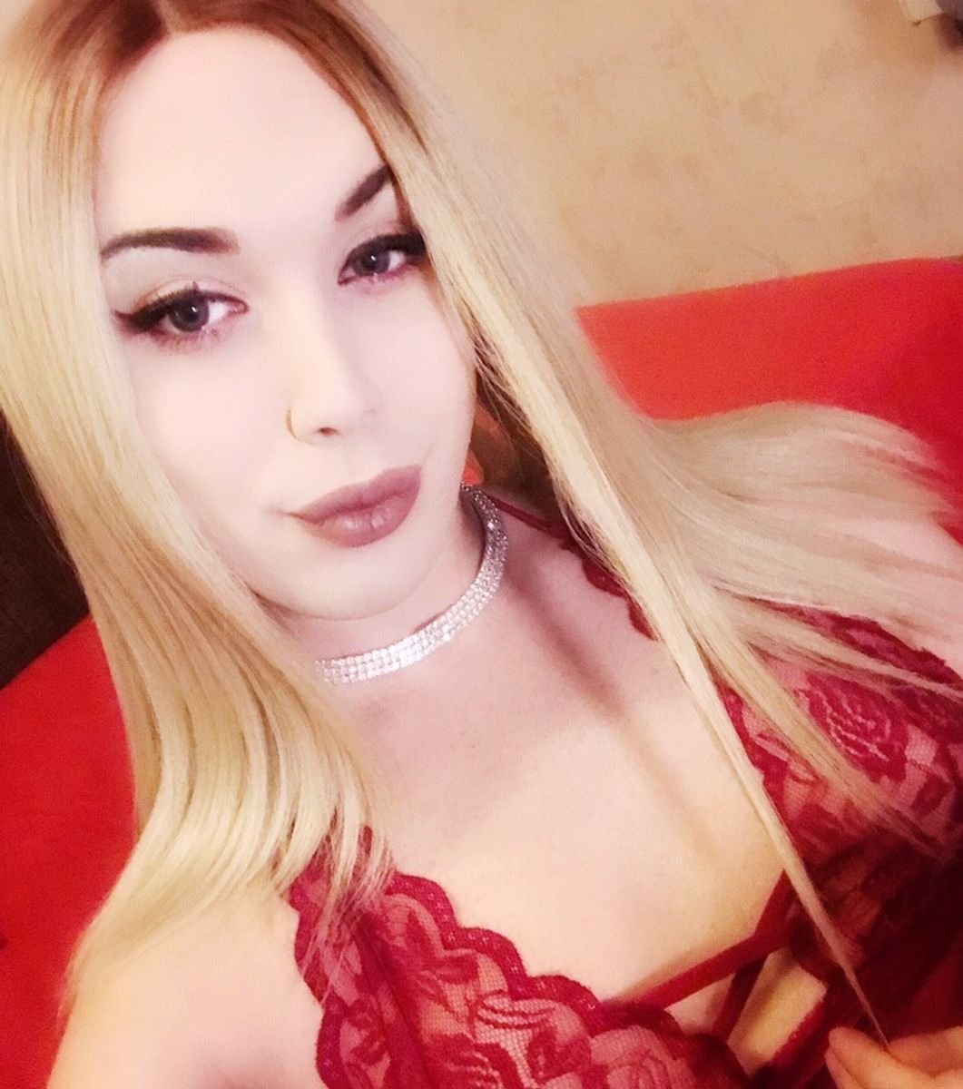 Big Ass 19 years Trangender Girl